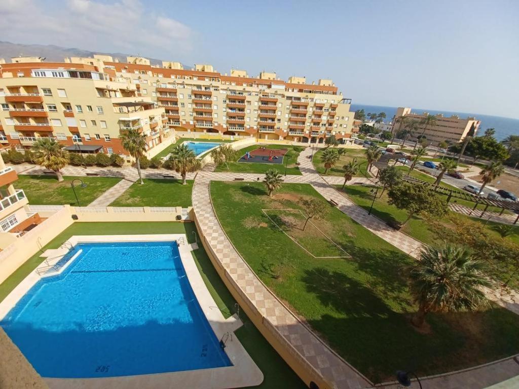 Aguadulce Sol Y Playa- A/C Apartment Roquetas de Mar Exterior photo
